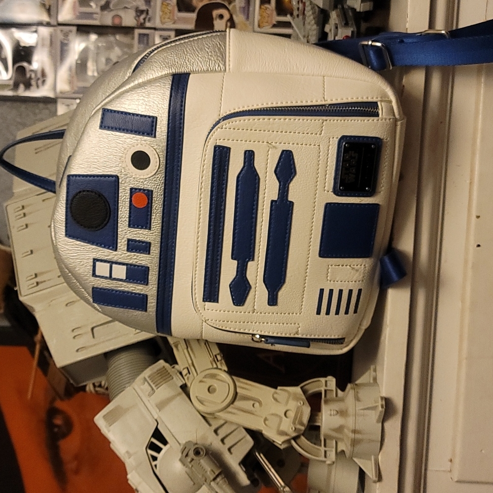 Loungefly R2D2 backpack